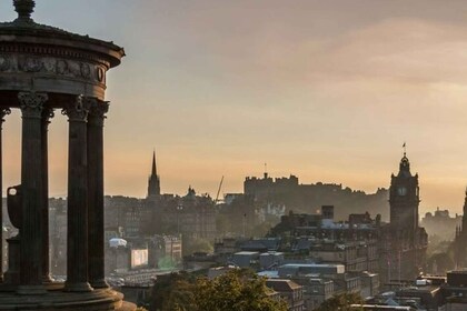 Privat spesialtilpasset tur med lokal guide i Edinburgh