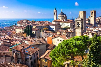 Bergamo: Private custom tour with a local guide