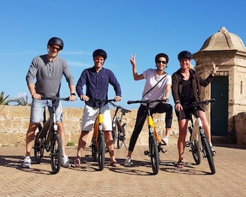 Tour histórico de 3 horas en bicicleta eléctrica en Palma de Mallorca