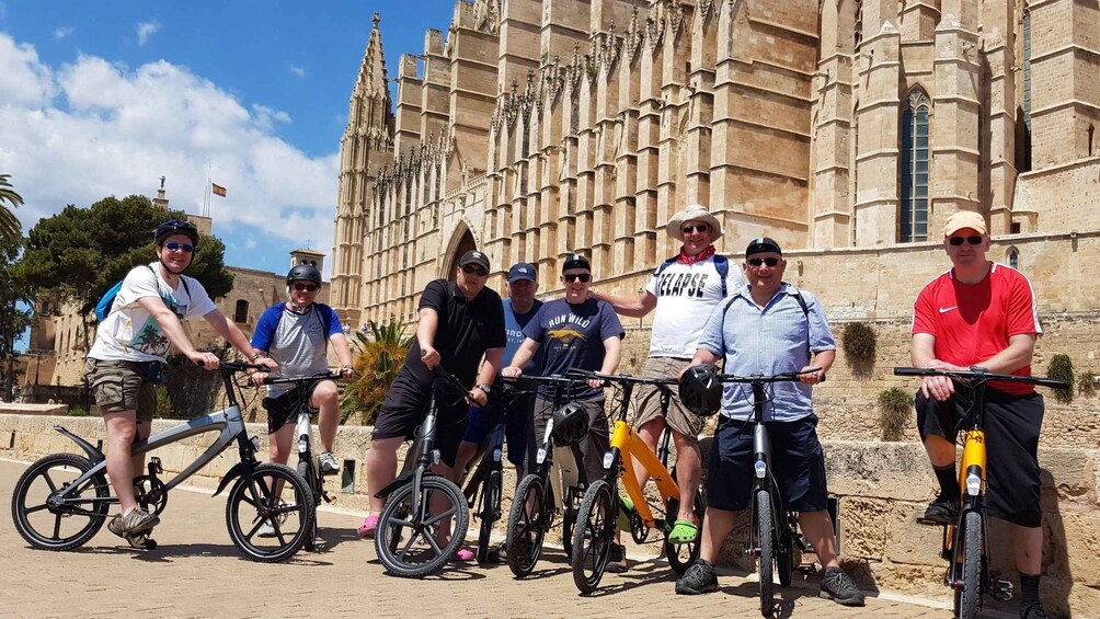 Picture 3 for Activity 3 Hours Historic E-Bike Tour in Palma de Mallorca