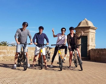 Tour histórico de 3 horas en bicicleta eléctrica en Palma de Mallorca