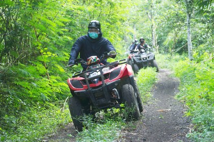 Bali : Lever de soleil sur le Mont Batur en VTT hors route