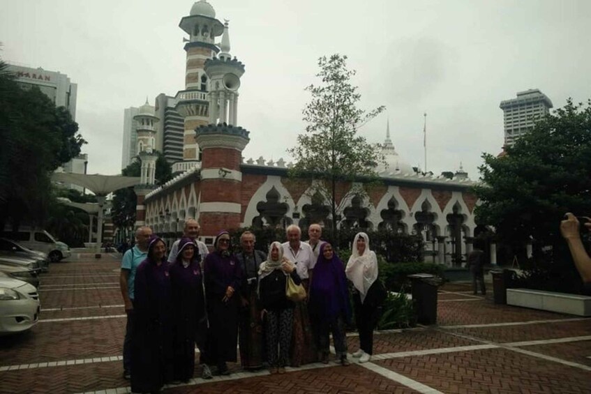 Kuala Lumpur: Private custom walking tour with a local guide