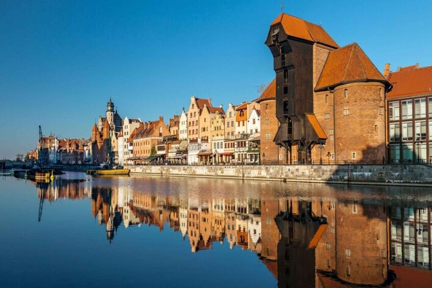 Gdansk: Private custom walking tour with a local guide