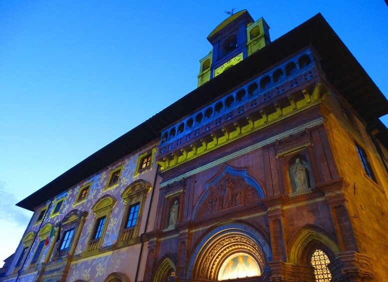 Picture 8 for Activity Arezzo: Guided Walking Tour with Piazza Grande