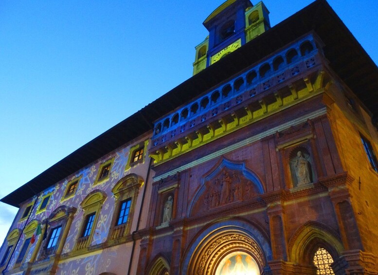 Picture 8 for Activity Arezzo: Guided Walking Tour with Piazza Grande