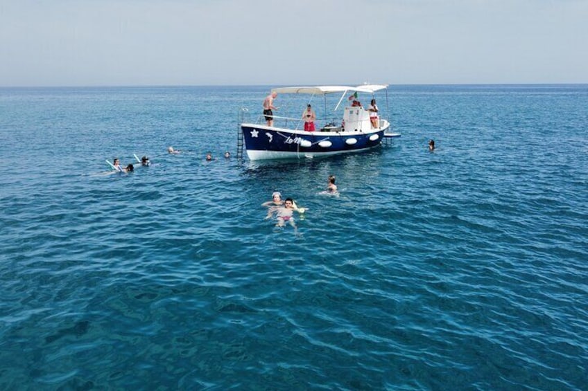 Boat excursion along the coast of Cefalù