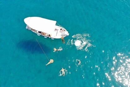 Boat excursion along the coast of Cefalù