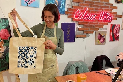 Painting on Tote Bags Workshop with Welcome Drink