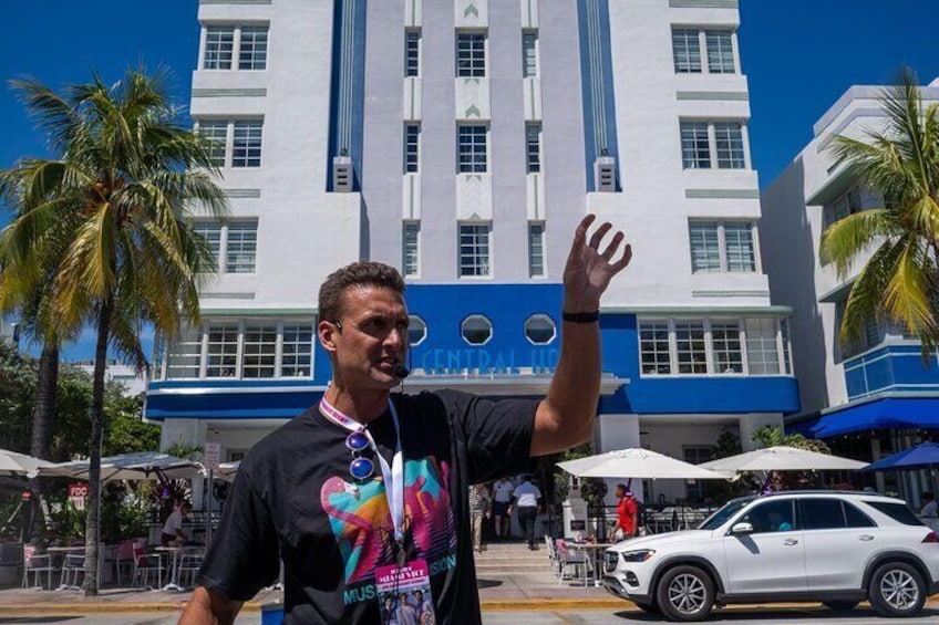 Private Miami Vice Locations Walking Tour in Miami Beach