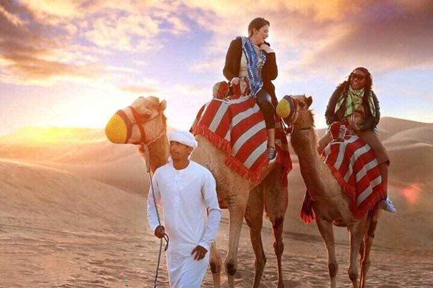 Private Morning Dubai Desert Safari in 4x4 vehicle & Camel Ride