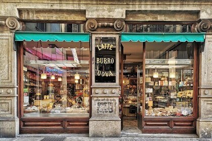 Turin Guided Food Tour with Chocolate and Wine Tasting