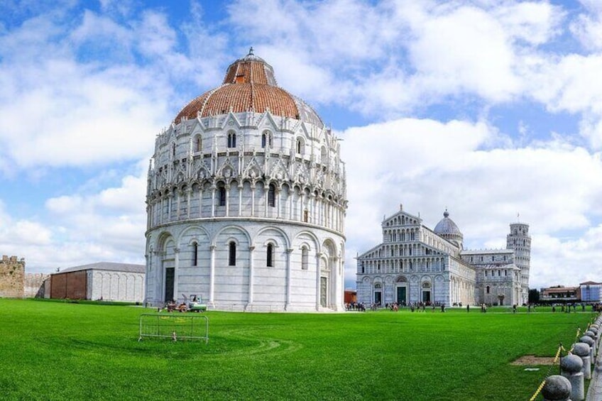 Pisa Private Half Day Trip from Florence and Skip the Line Access