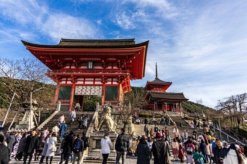 Ultimate Kyoto Walking Tour: Gion, Kiyomizudera & Highlights