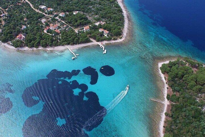 Two Islands Blue Lagoon Half-Day Boat Tour from Split