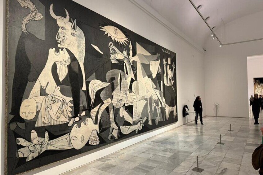 Cultural Madrid Reina Sofia Museum and Walking Tour