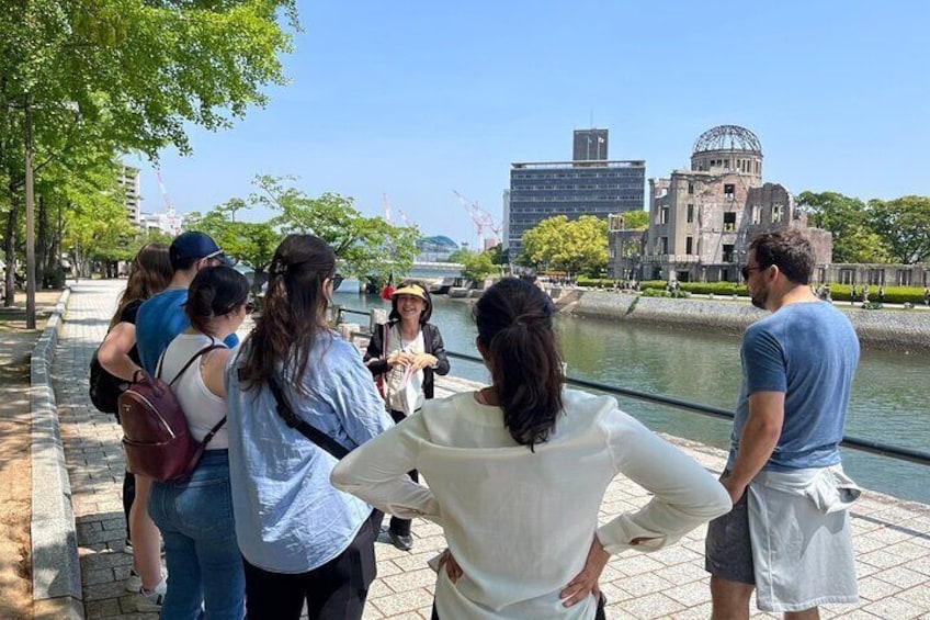 4 Hour Private Tour Highlight of Hiroshima with Licensed Guide