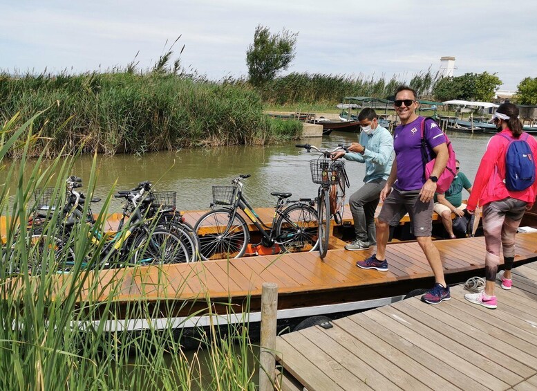 Valencia: Albufera Natural Park Bike and Boat Tour