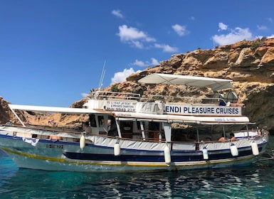 Fra Gozo: Comino rundt, Blå Lagune, Krystallagune og huler