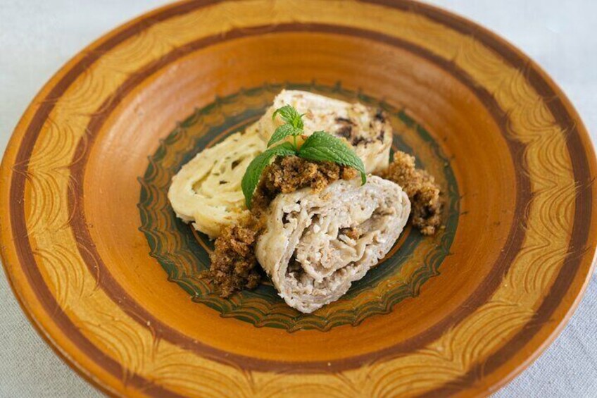 sLOVEnian Strukelj Traditional Cooking Class