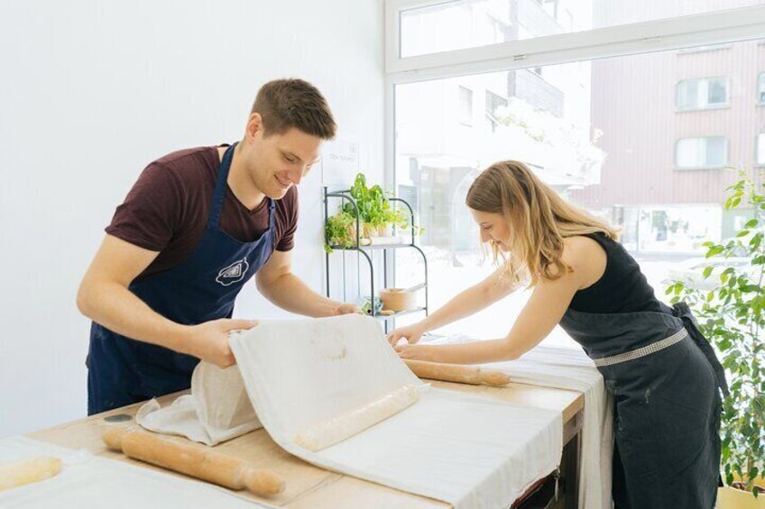 sLOVEnian Strukelj Traditional Cooking Class