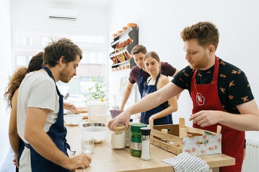 sLOVEnian Strukelj Traditional Cooking Class