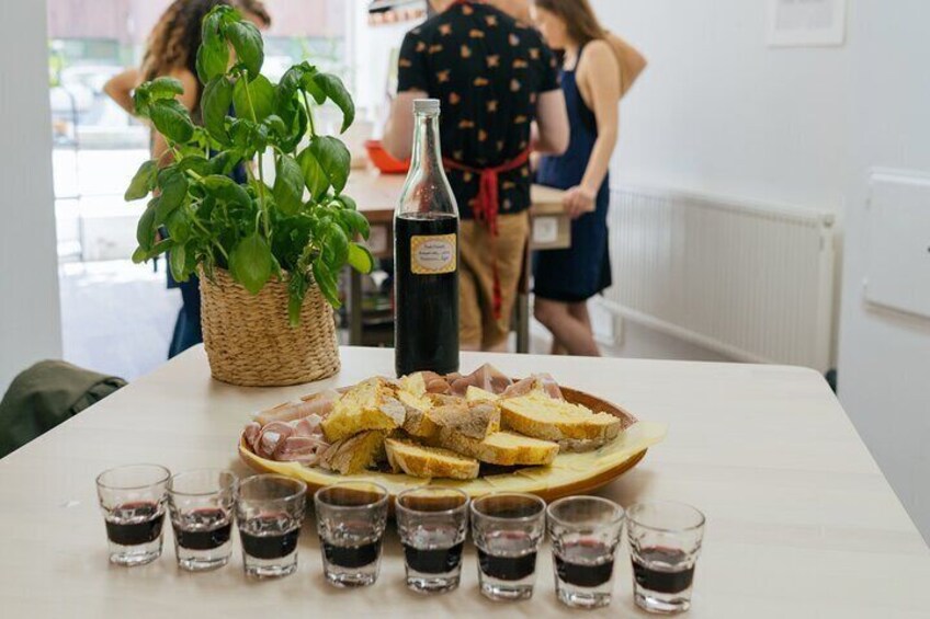 sLOVEnian Strukelj Traditional Cooking Class