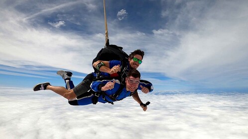 ซิดนีย์: Tandem Skydive พร้อมบริการรับส่งเสริม