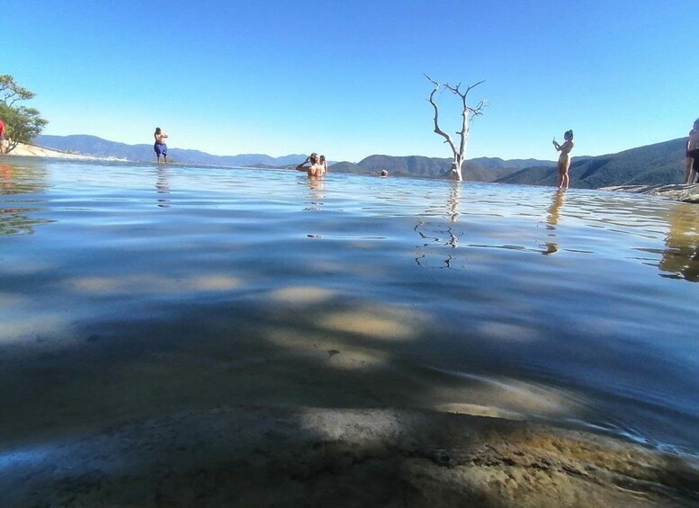 Picture 2 for Activity Hierve el agua: recorrido cultural y gastronómico