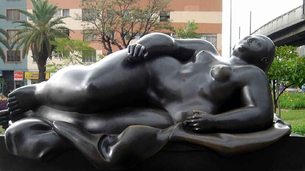 Picture 2 for Activity Medellín 3-Hour Walking Tour: Art of Fernando Botero