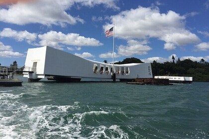 Reverence Tour of Pearl Harbour and The USS Arizona Memorial