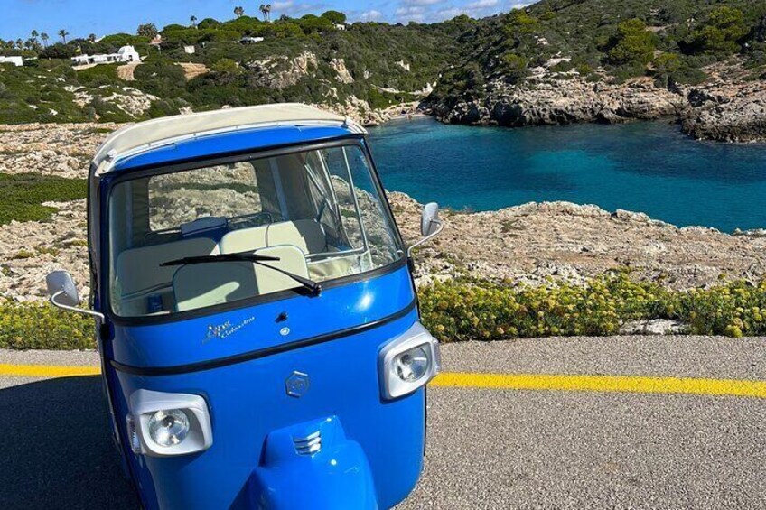Private and Secret Tour in Ape Collector Vintage in Menorca
