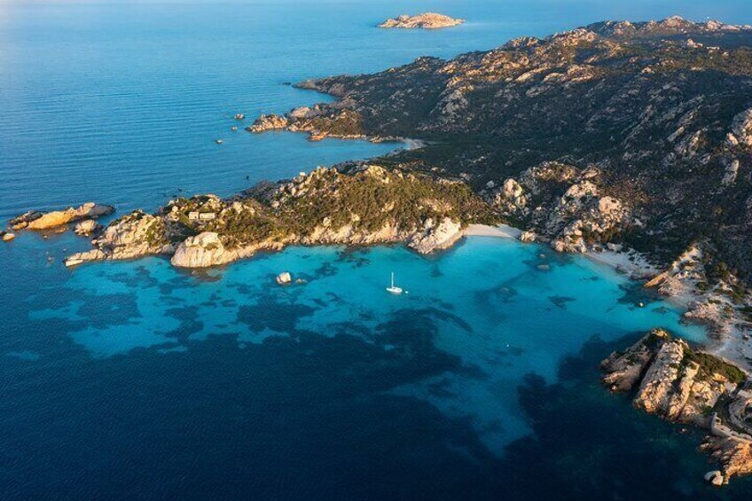 Catamaran tour of the islands of the Maddalena Archipelago