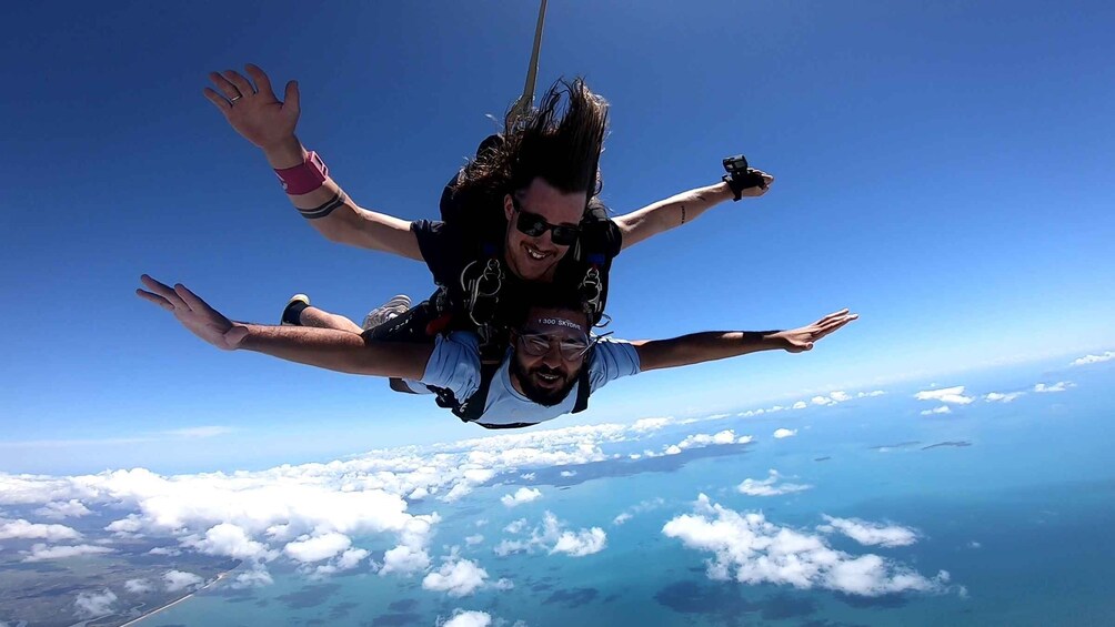 Picture 2 for Activity Airlie Beach: Tandem Skydiving Experience with Beach Landing