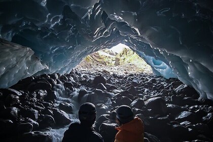 Hidden Ice Cave on Vatnajökull: A Full-Day Remote Glacier Hike