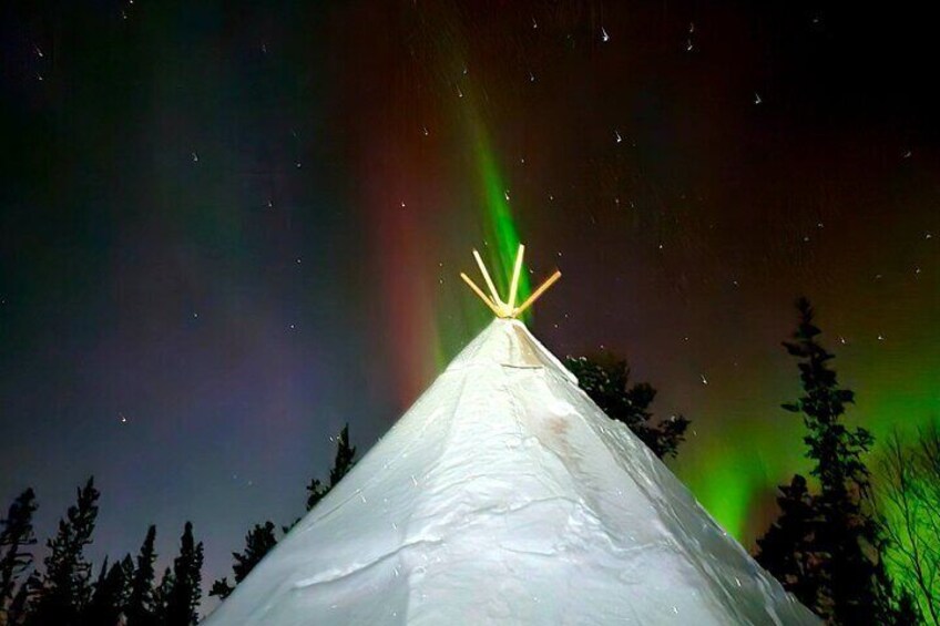 Northern Lights with Reindeer Sleigh Ride in Jukkasjärvi