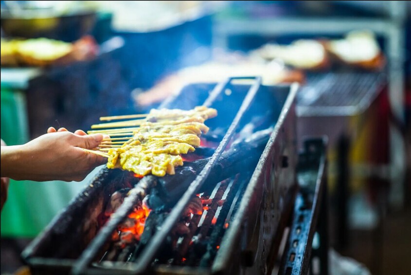 Street Food Tour in Bangkok Chinatown