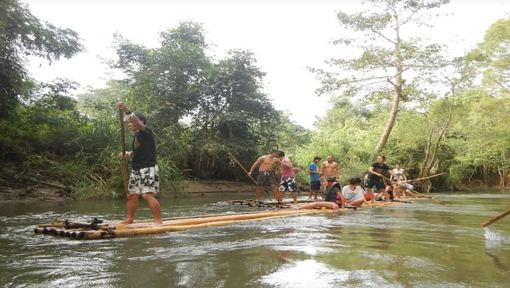 Enjoy Chiang Mai Bamboo Rafting Along the Mae Wang River