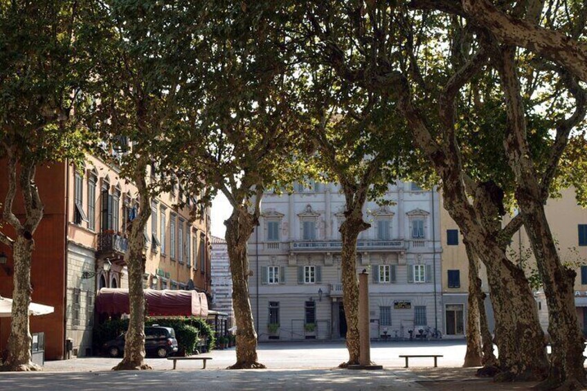 Private Self-Guided Walking Tour of the Medieval Town of Lucca 