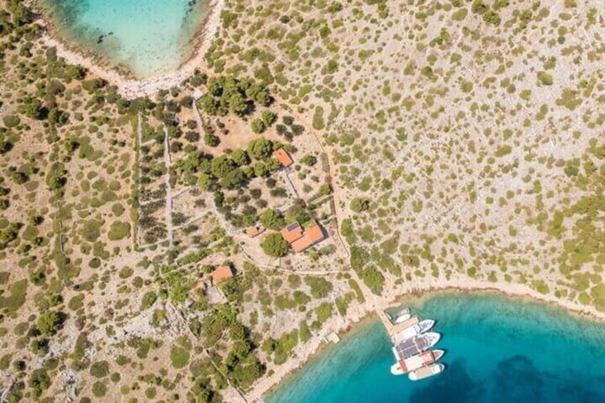 Kornati to island Mana and Kukljica and Beach Lojena Tour by boat
