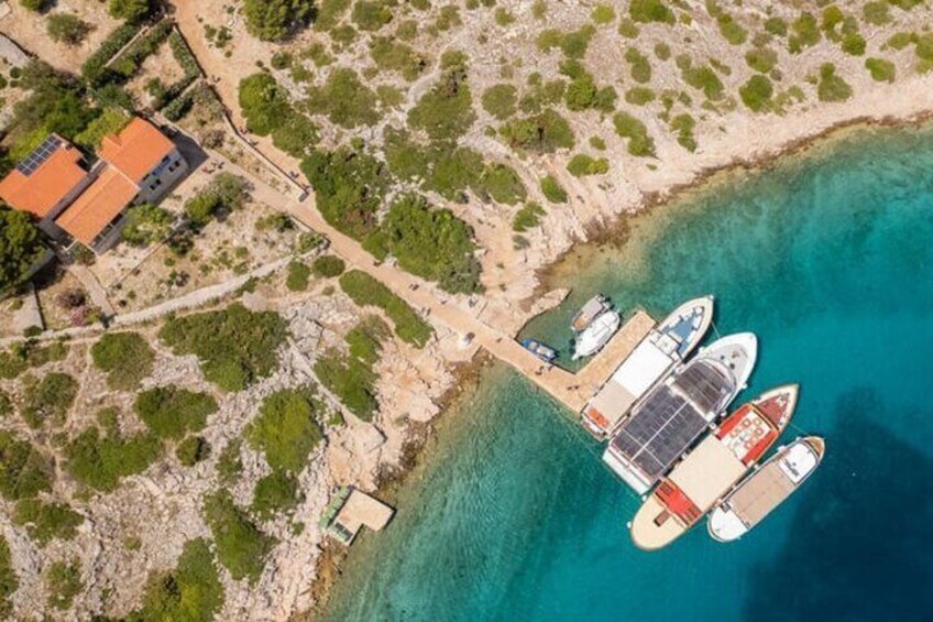 Kornati to island Mana and Kukljica and Beach Lojena Tour by boat