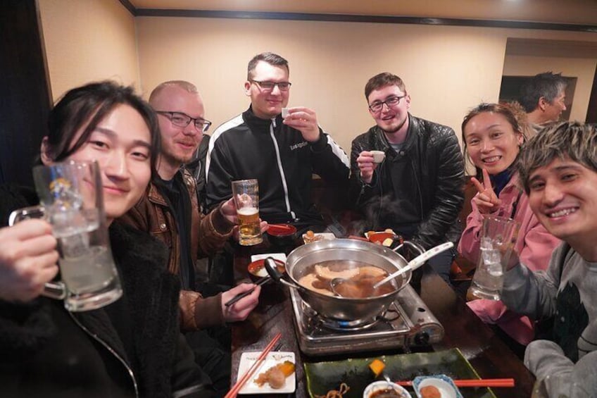 Hidden Gem Food & Whiskey Night Tour near Roppongi