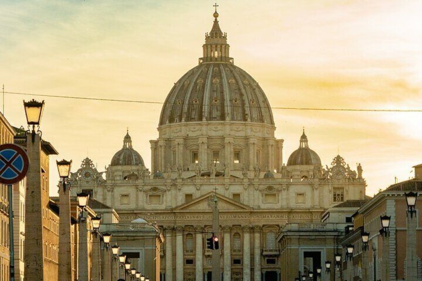Small Group Saint Peter Basilica Walking Tour