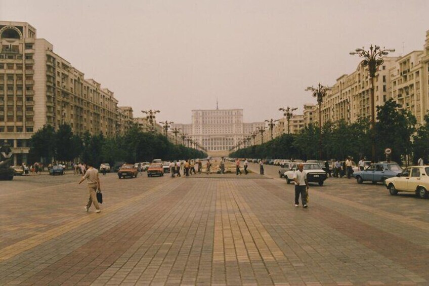 Communism Walking Tour from Lenin to Ceausescu in Bucharest