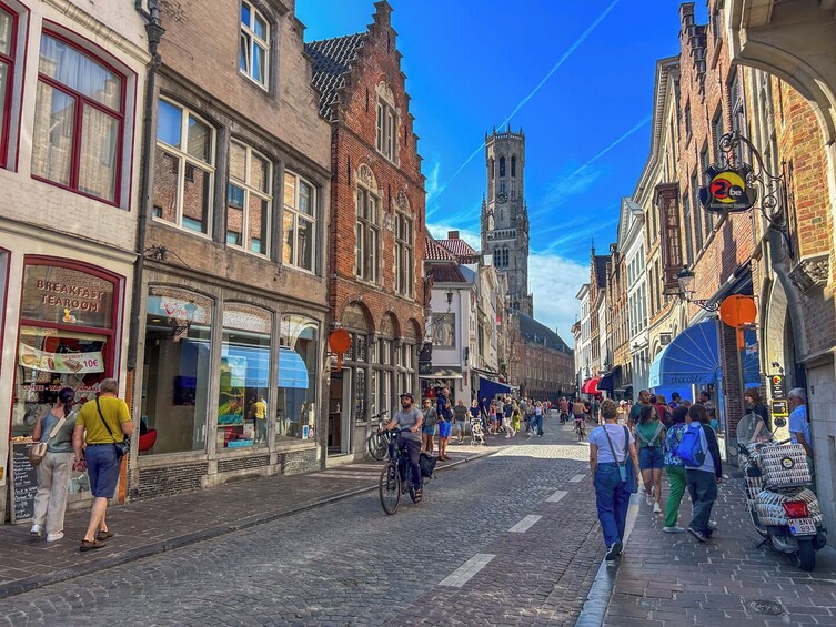 From Paris: Experience the Magic of Brussels and Bruges on a Guided Tour