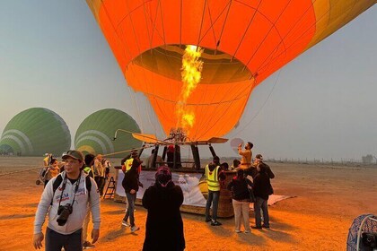 Dubai Sunrise Hot Air Balloon Flight