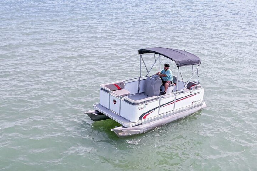 Armada 4 Passenger Pontoon Boat Rental on Lake St Clair
