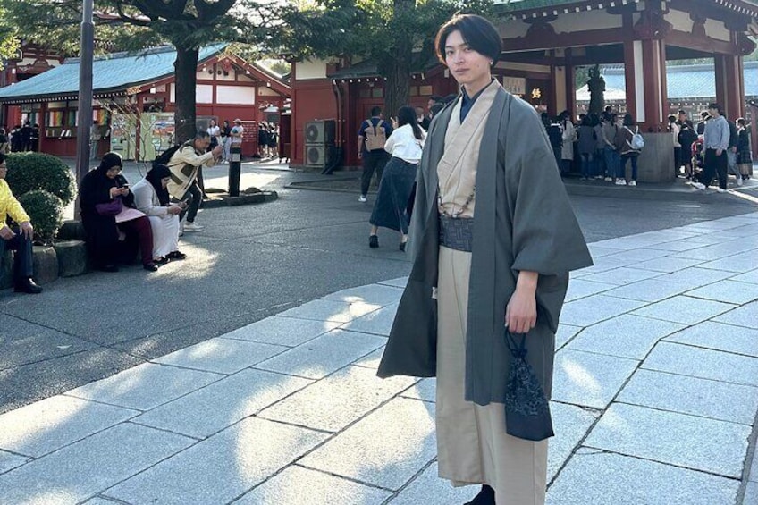 6 Hours Tour Private Kamakura Kimono with Licensed Guide
