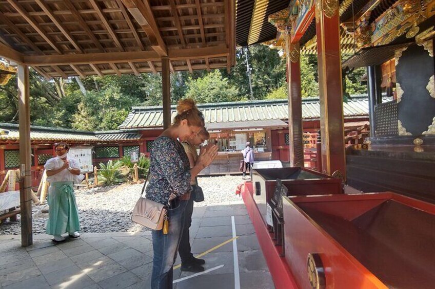 Worship at shrine