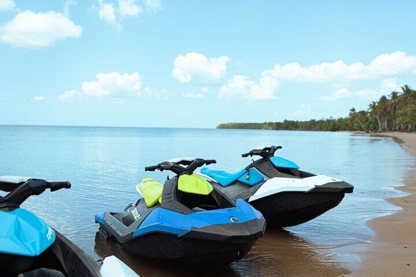 Miches Jet Ski and Horseback Riding Adventure with Lunch